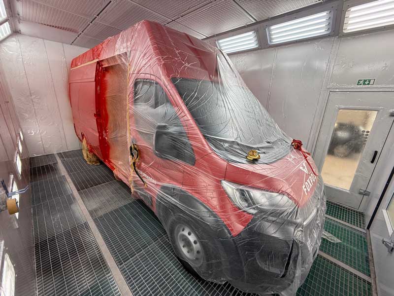 kisteherautó fényezés